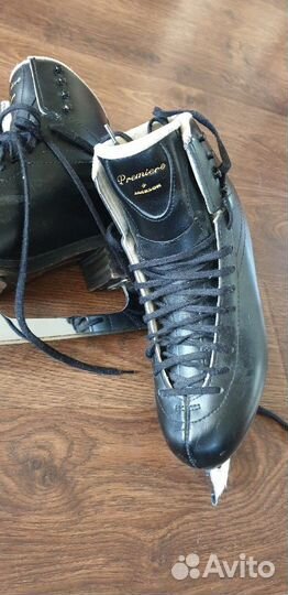 Коньки фигурные Jackson Premiere черные