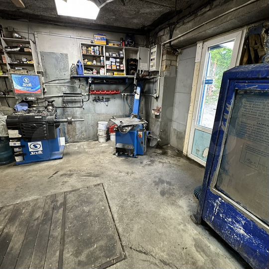 Гараж, > 30 м²