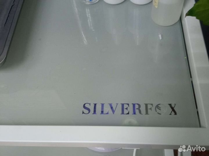 Косметологический столик