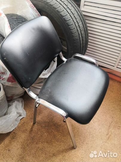 Продается столы, тумбы, шкафы, стулья