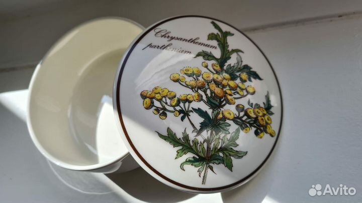 Керамическая шкатулка. Villeroy & Boch