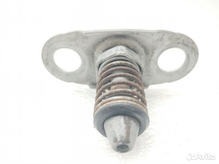 Упор капота Bmw X5 E53