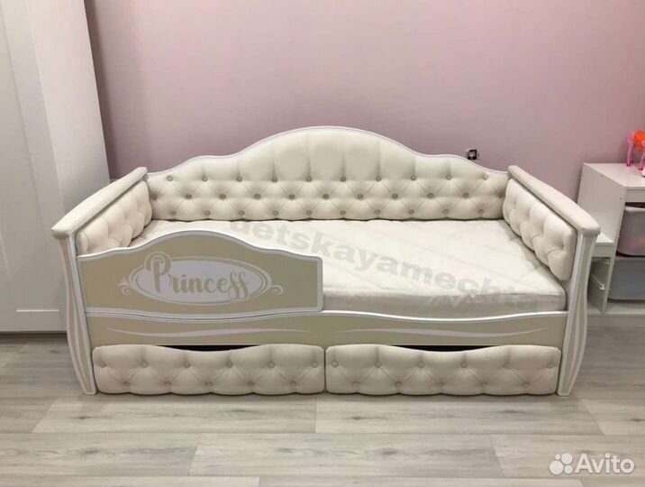 Кровать-диванчик