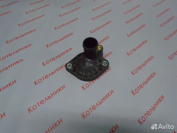 Nissan 13049-1HC0B крышка термостата