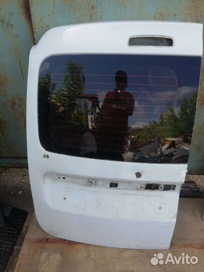 Дверь багажника Лада Ларгус
