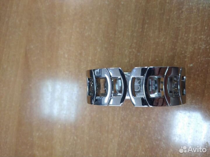 Часы женские оригинал новые