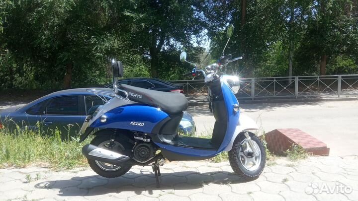 Скутер Vento Retro 50(150)