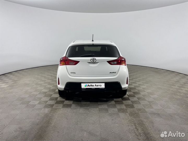 Toyota Auris 1.6 CVT, 2013, 156 309 км