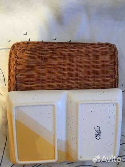 Форма керамическая двухсекционная в корзинке.Новая