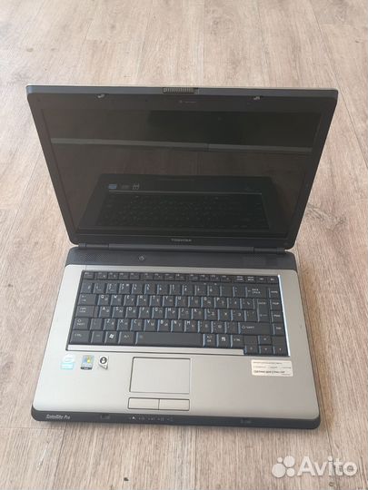Рабочий ноутбук Toshiba Pro 14