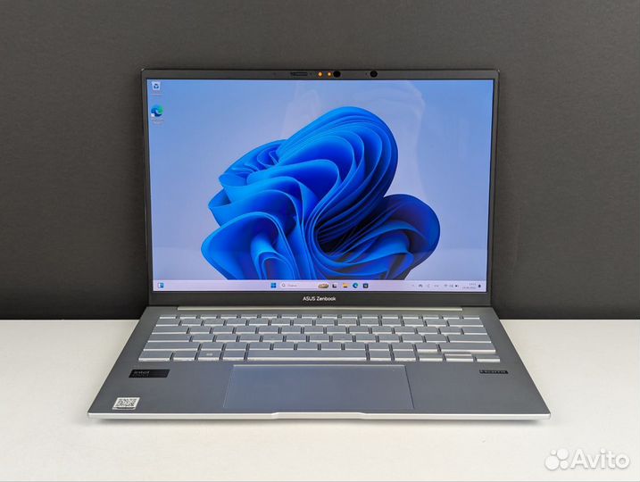 Asus ZenBook 14 ultra 9-185H oled 2.8K 32/1TB