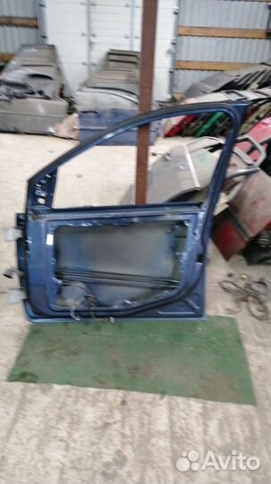 Дверь передняя правая Форд Фиеста 2006г