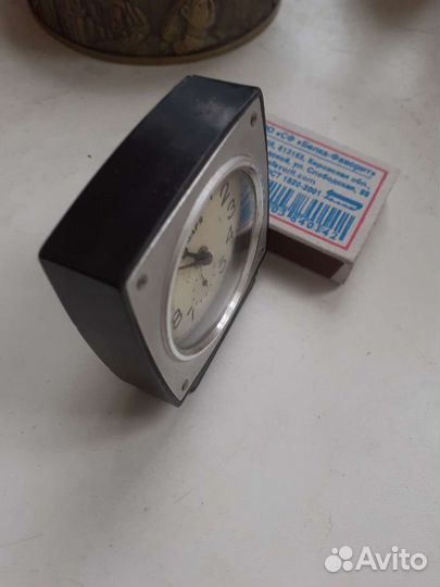 Будильник Заря