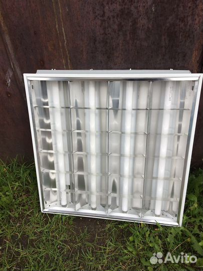 Светильник потолочный