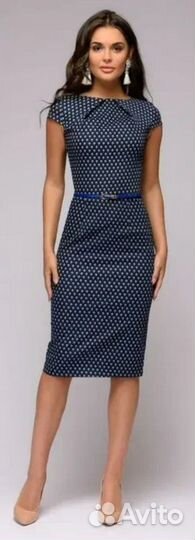 Платье-футляр новое