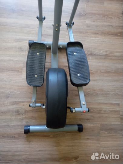 Эллиптический тренажер