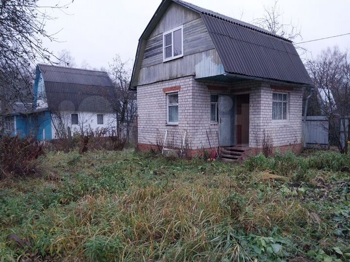 Дача 40 м² на участке 6 сот.