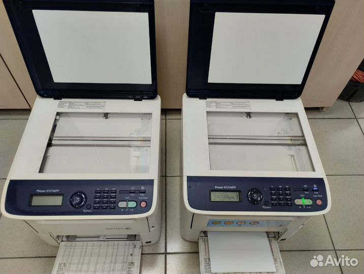 Два принтера Xerox Phaser 6121 MFP
