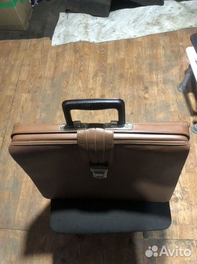 Советский кожанный портфель