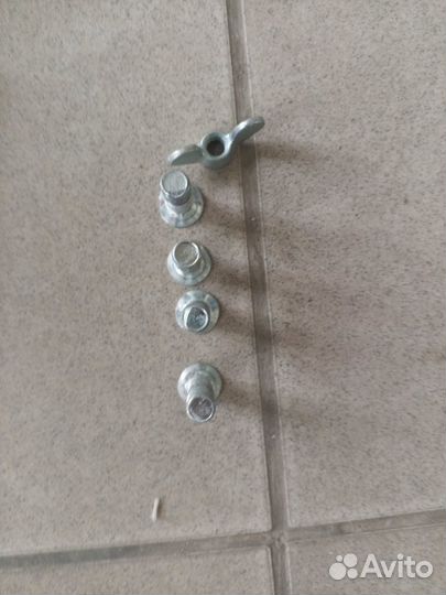 Запчасти для коврового оверлока Miniket 2000