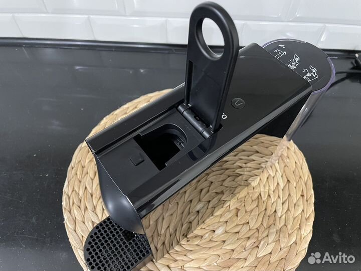 Капсульная кофемашина Nespresso Essenza Mini Black