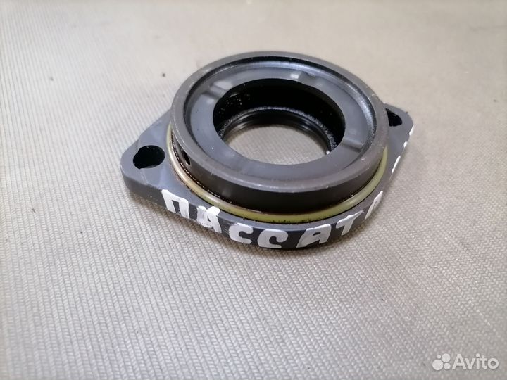 Фланец вала масл. насоса VW Passat B5 1.8 ADR 1999