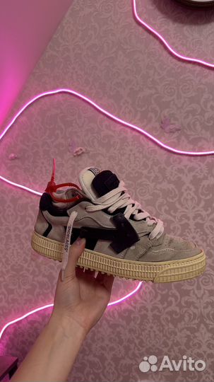 Кроссовки off white