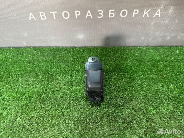 Кнопка стеклоподъемника Kia Rio 3 Ub 11-17 1.4