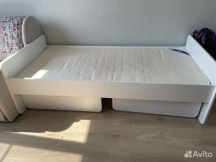 Детская кровать от 3 лет с бортиком