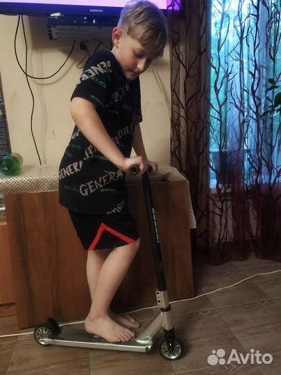 Трюковой самокат