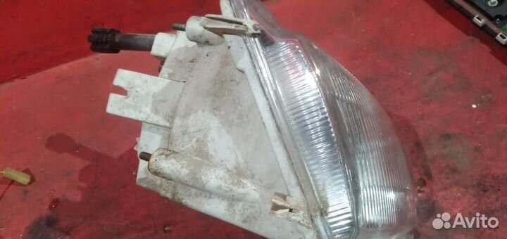 Фара правая Ваз 2114 Лада Киржач с дефектом