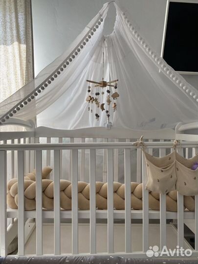 Кровать детская деревянная