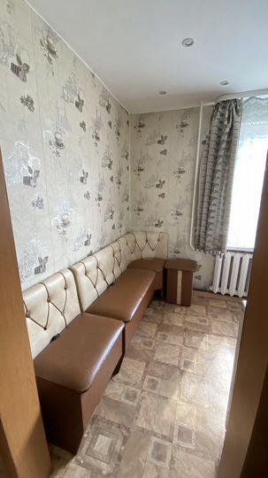 3-к. квартира, 54 м², 1/2 эт.