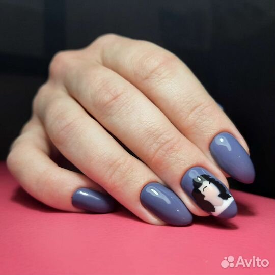 Маникюр с покрытием гель-лаком