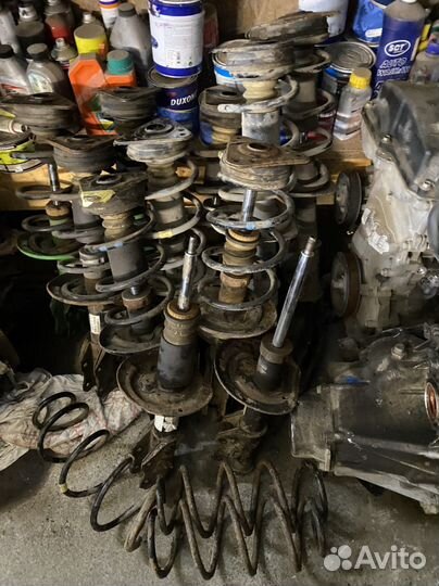 Амортизатор передний Лада Веста