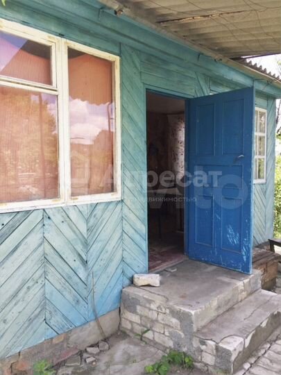 Дом 27 м² на участке 5,5 сот.