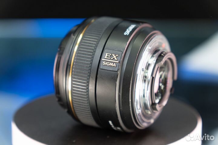 Объектив Sigma AF 30mm F1.4 DC HSM для Nikon