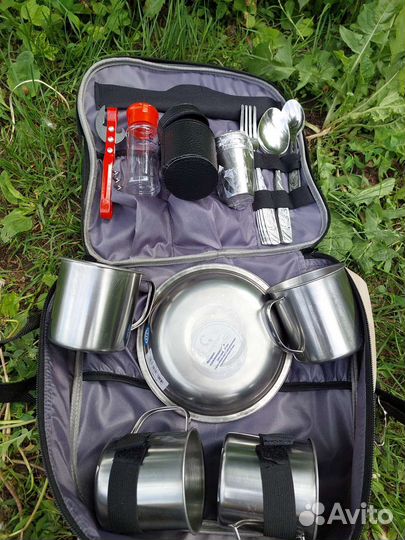 Набор посуды для пикника 4 персоны
