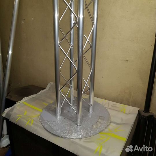 Тотем для светового оборудования