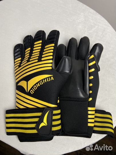 Вратарские перчатки размер 6-10