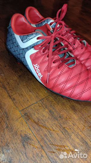 Футбольные бутсы