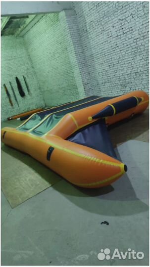 Надувные аттракционы и катамараны