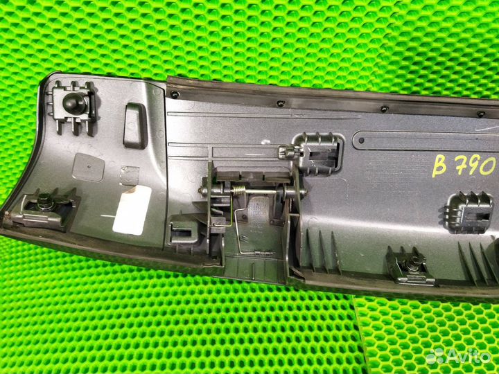 Спойлер крышки багажника Honda Pilot YF4 J35Z4