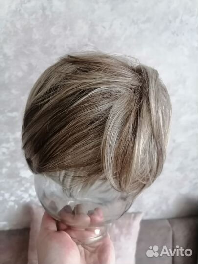 Парик женский короткий
