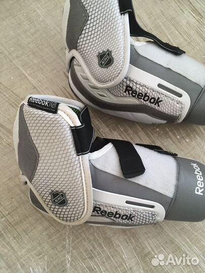 Налокотники хоккейные sr Reebok 20k