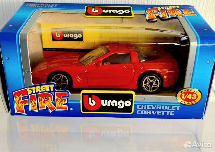 Chevrolet Corvette машинка Bburago 1/43