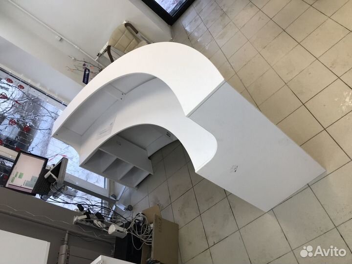 Ресепшен. Стойка Администратора. Новая. Двухуровне