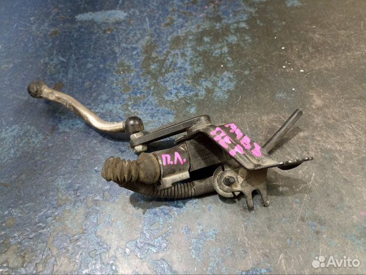 Датчик подвески передний левый Audi A4 B8