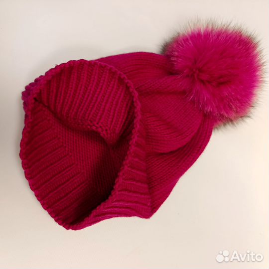 Шапка с натуральным помпоном
