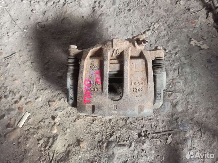 Суппорт передний левый Chery Tiggo T11 Тиго